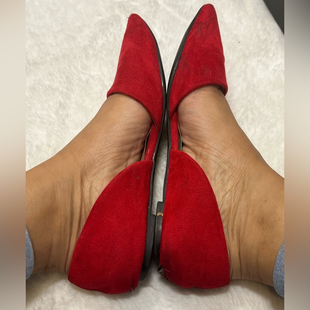 Well worn red flats - Picture 3 of 7